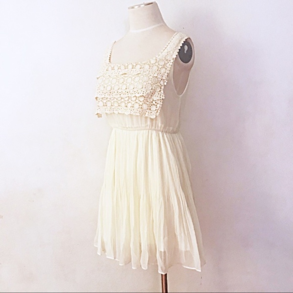 Crochet bib pleated Flared Bohemian Tank dress